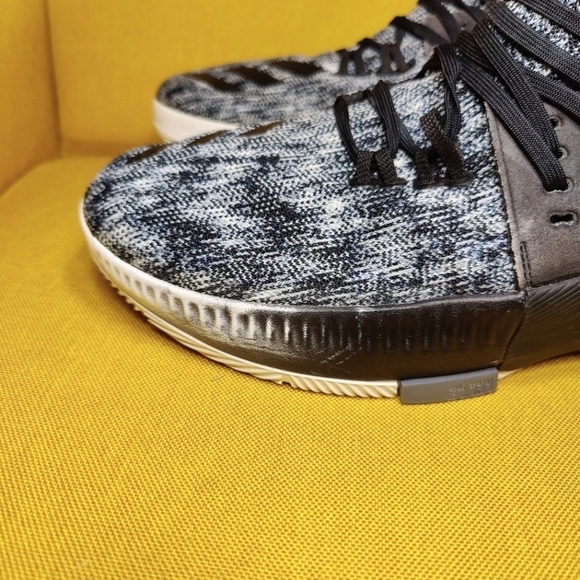 Adidas Dame 3  Basketball Sneakers BY3760 Oreo Men's Shoes Size 11 - Picture 5 of 12